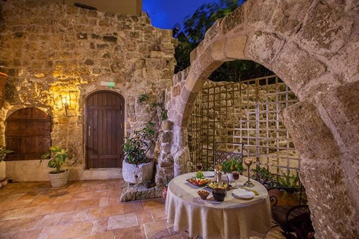Porolithos Boutique Hotel — 3