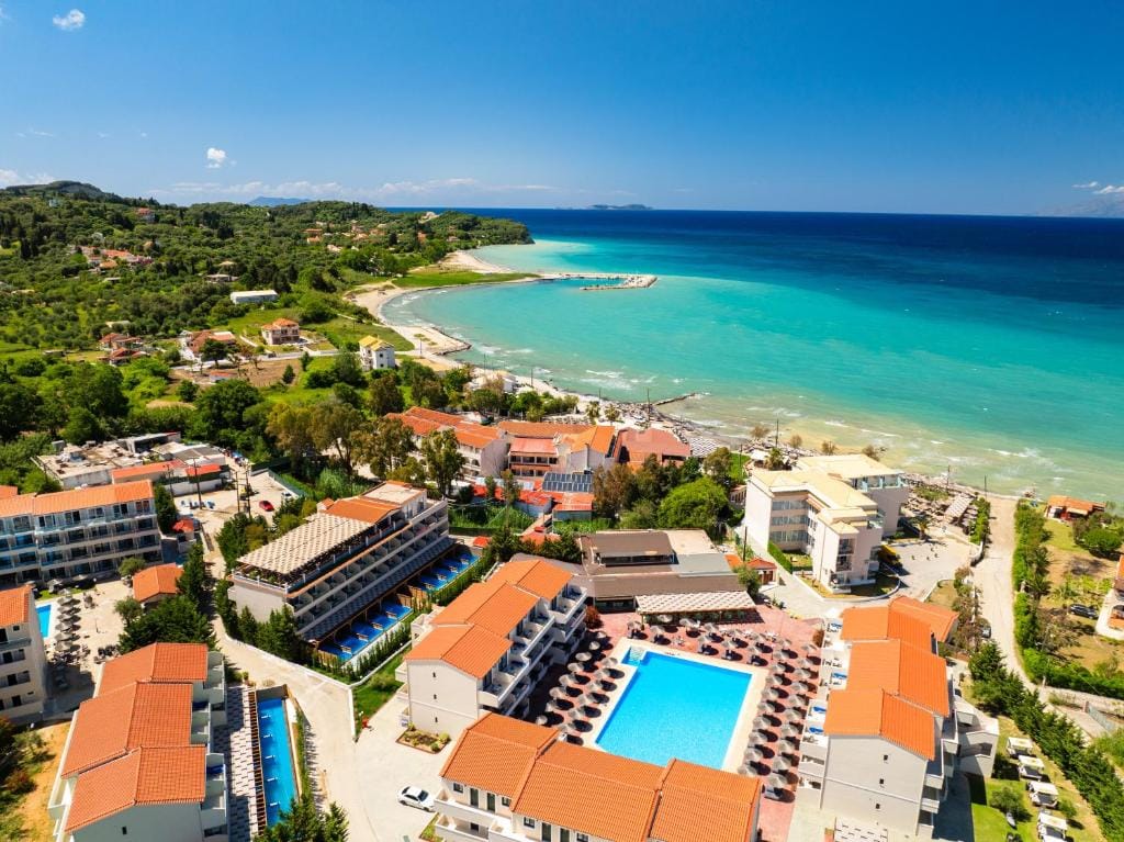 Angela Beach Hotel & Apts