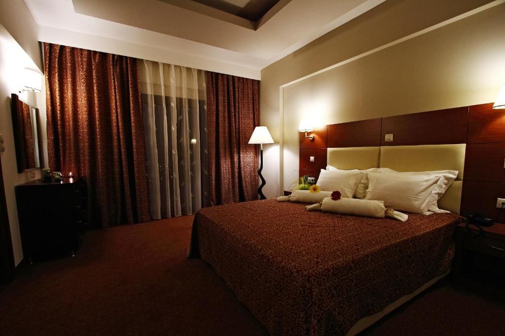 Siris Hotel — 2