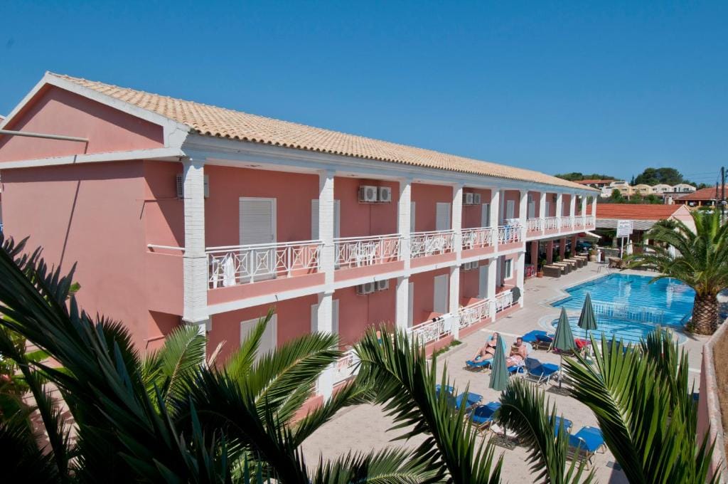 Angelina Hotel & Apartments — 4