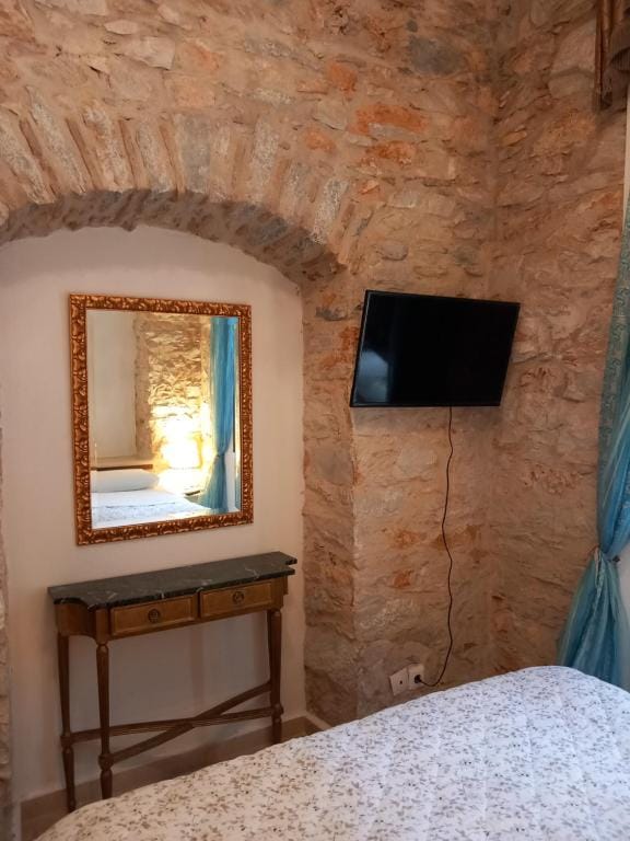 Tsopela Boutique Hotel — 4