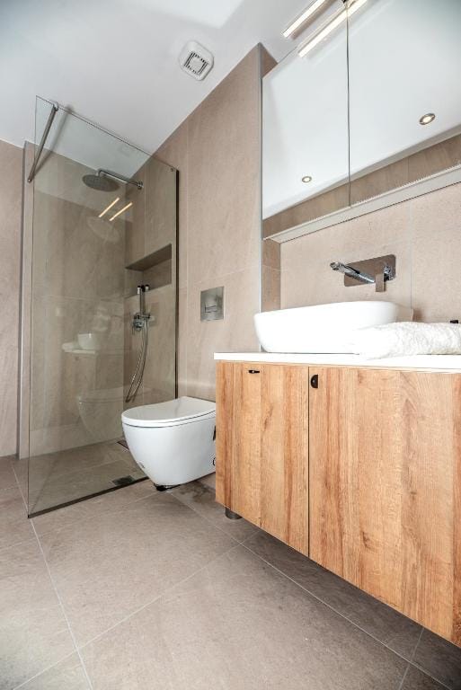 LASARI comfort living — 2