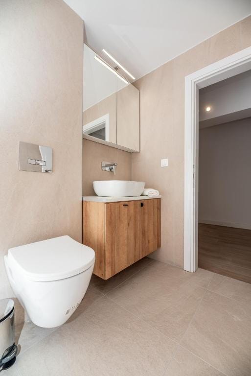LASARI comfort living — 4