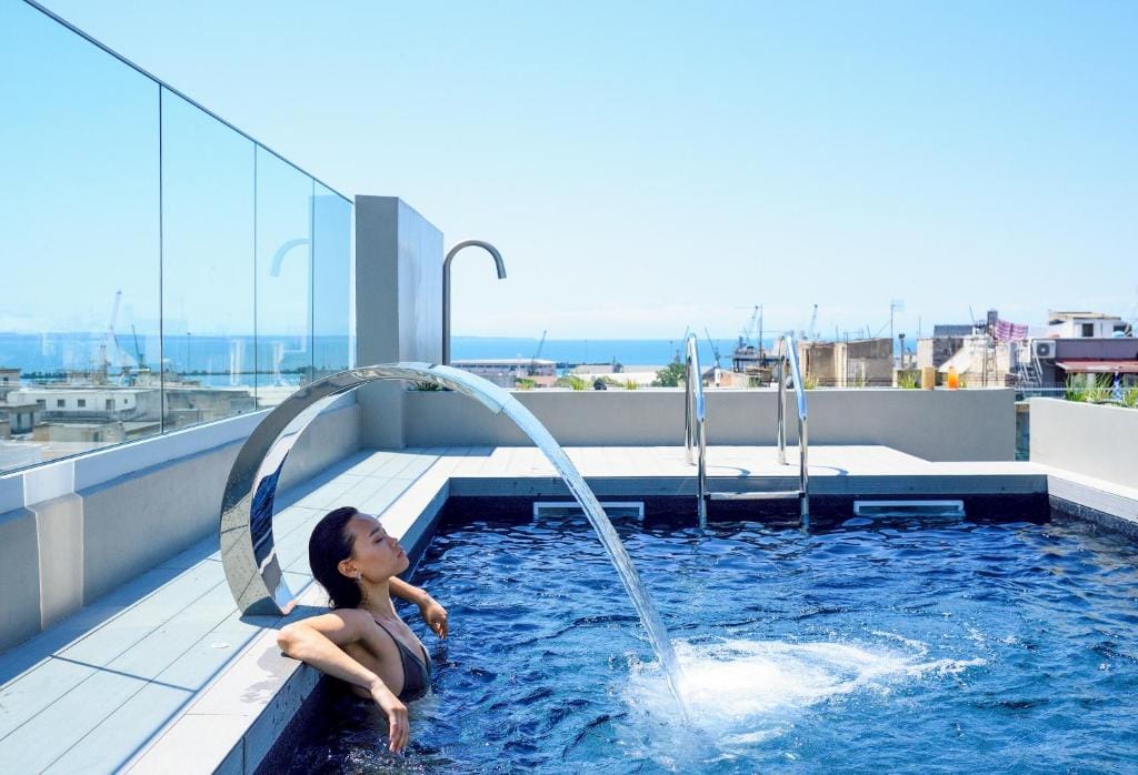 ONOMA Hotel — 1