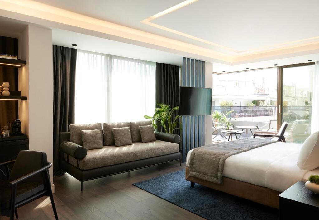 Teight Hotel — 2