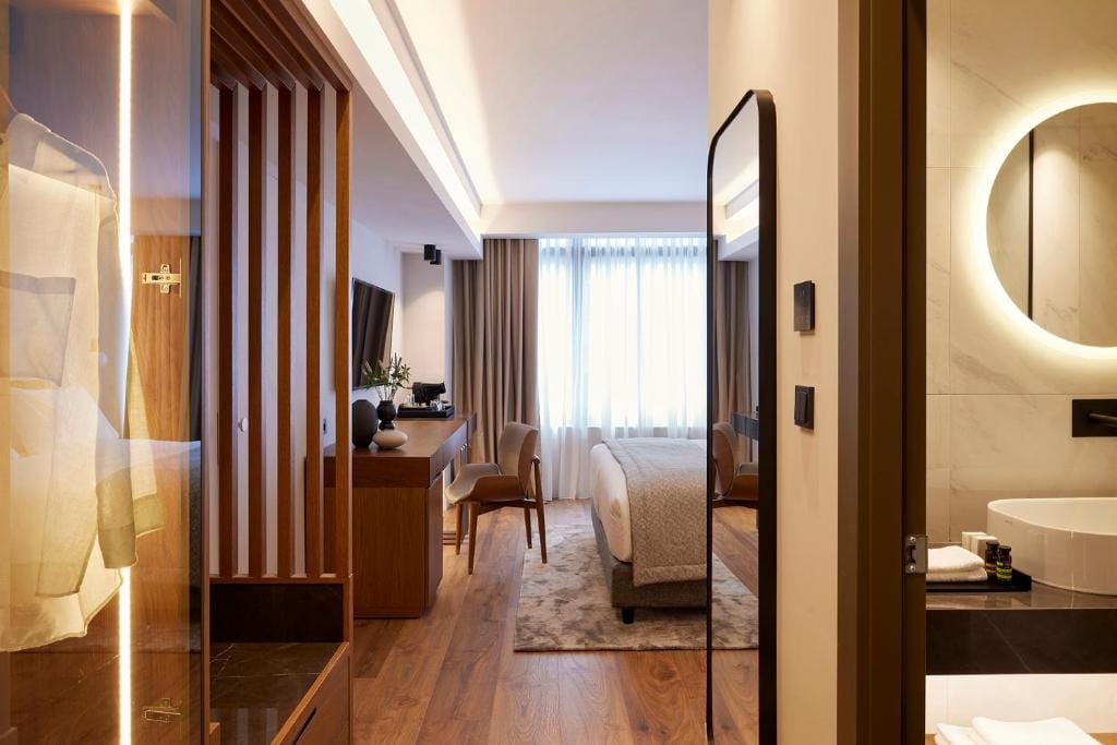 Teight Hotel — 3