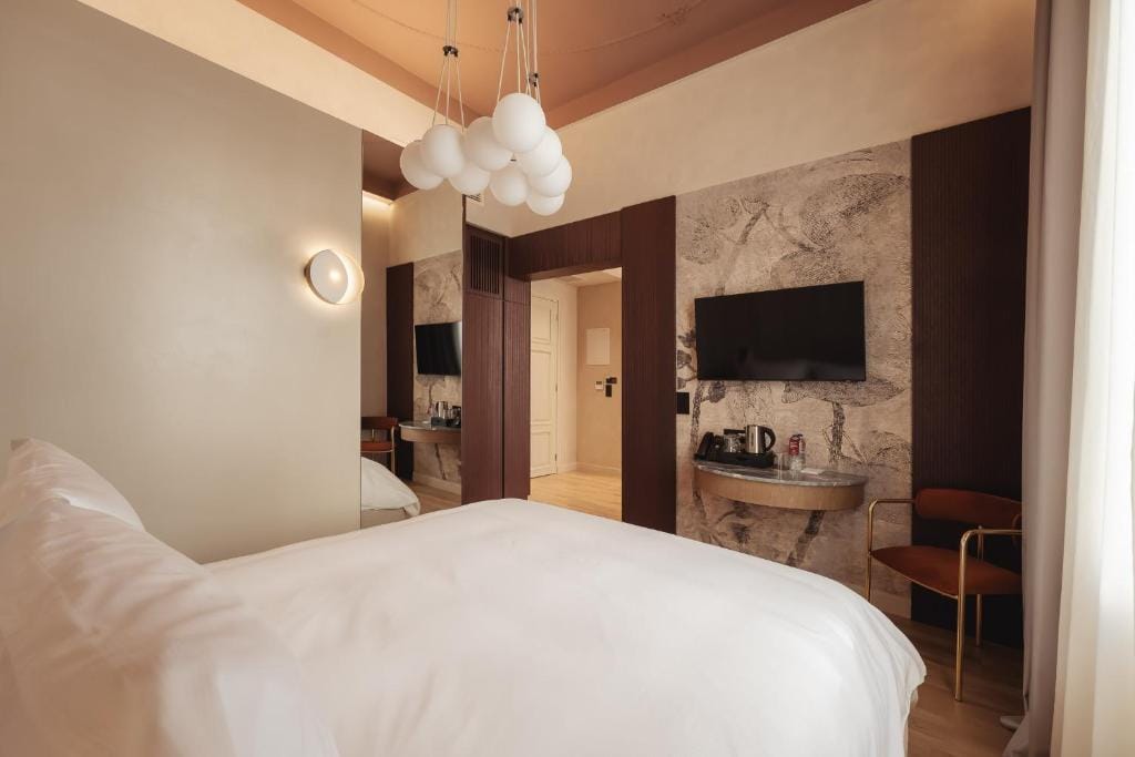 Zenith Premium Suites — 3