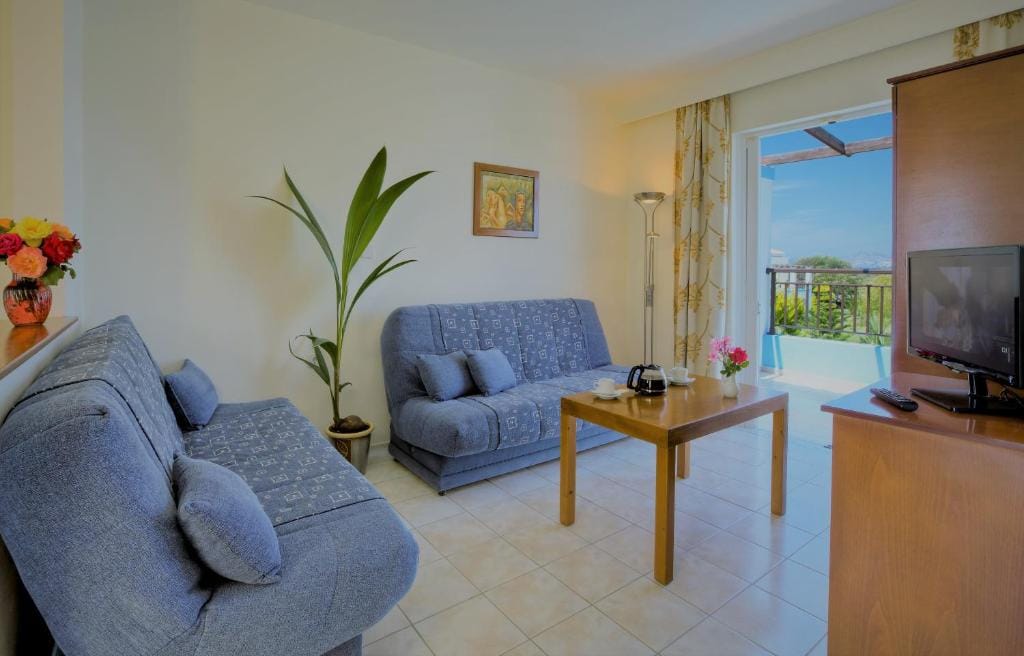 Corali Hotel — 5