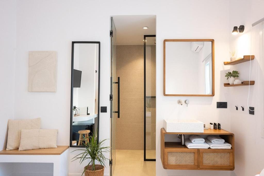 Eleana Hotel — 3
