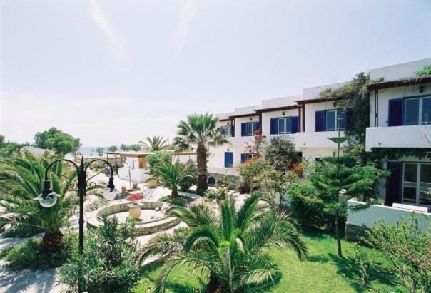 Golden Beach Studios & Suites — 2