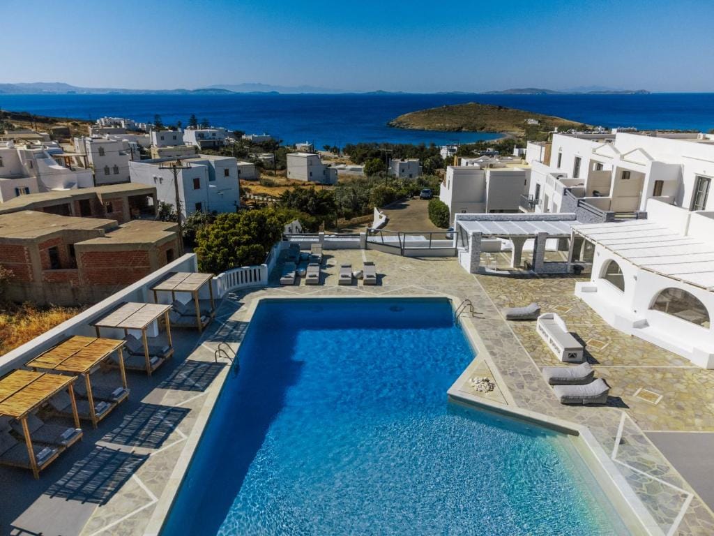 Mr and Mrs White Tinos — 2