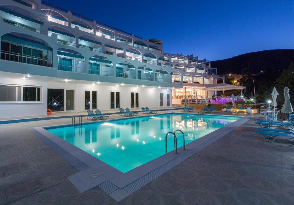Asteria Hotel — 4