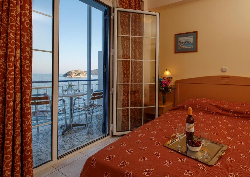 Hotel Tolo — 2