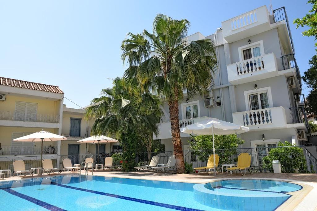 Skalidis Apartments — 1