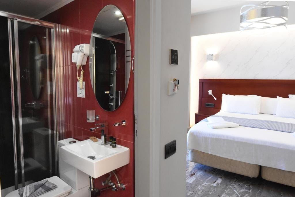 Viaros Hotel Apartments — 3
