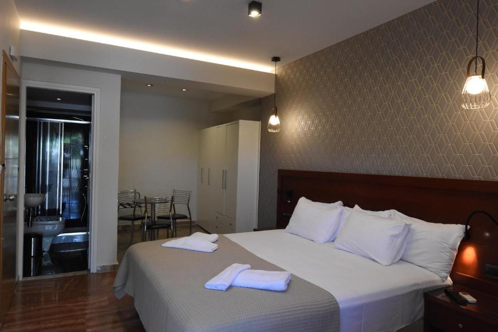 Viaros Hotel Apartments — 5