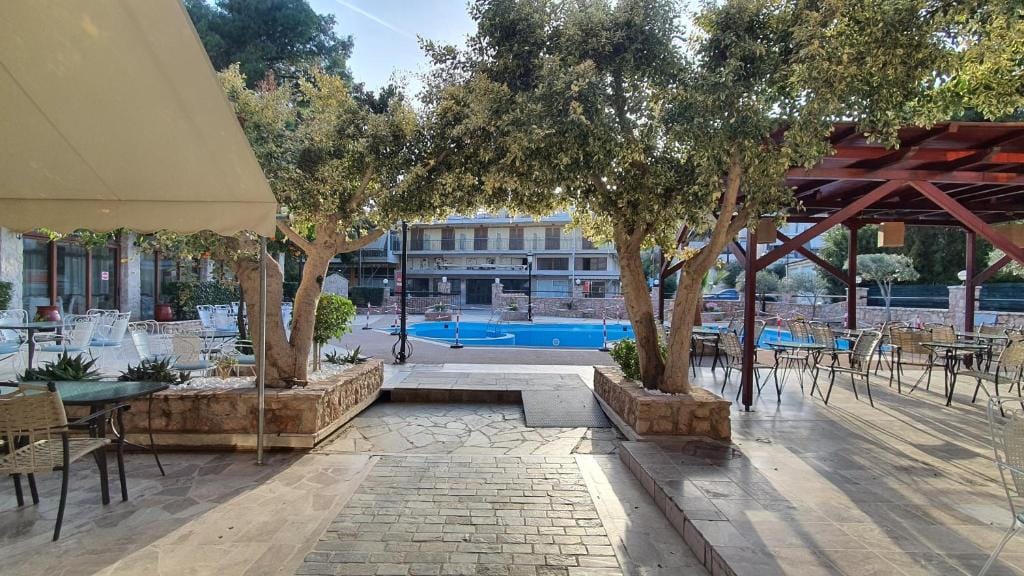 ZAKROS HOTEL — 4