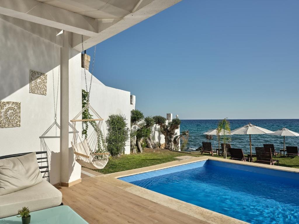 Cavo Orient Beach Hotel & Suites — 5