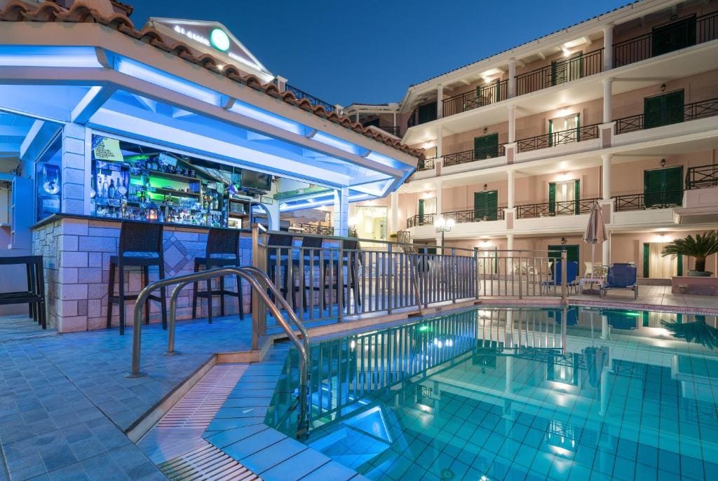 Alamis Hotel & Apartments — 5