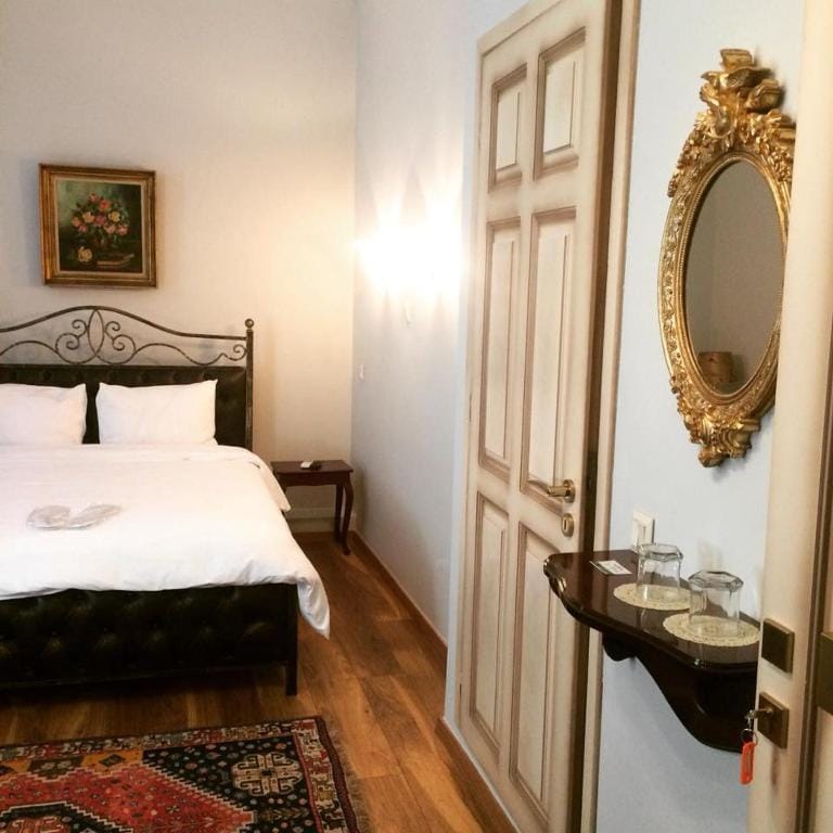 Le Bijou Luxury Rooms & Suites — 2