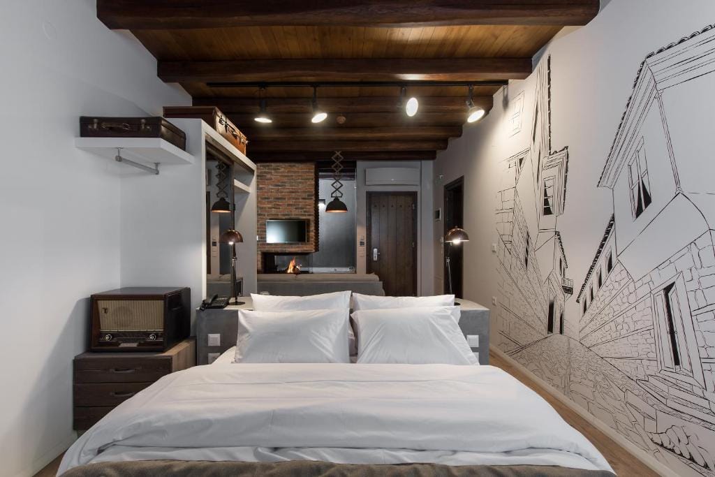 Olganos VL Luxury Rooms & Suites — 2