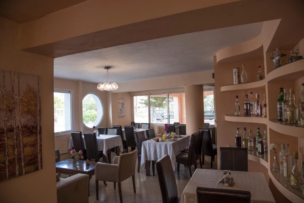 Filoxenia Hotel — 4
