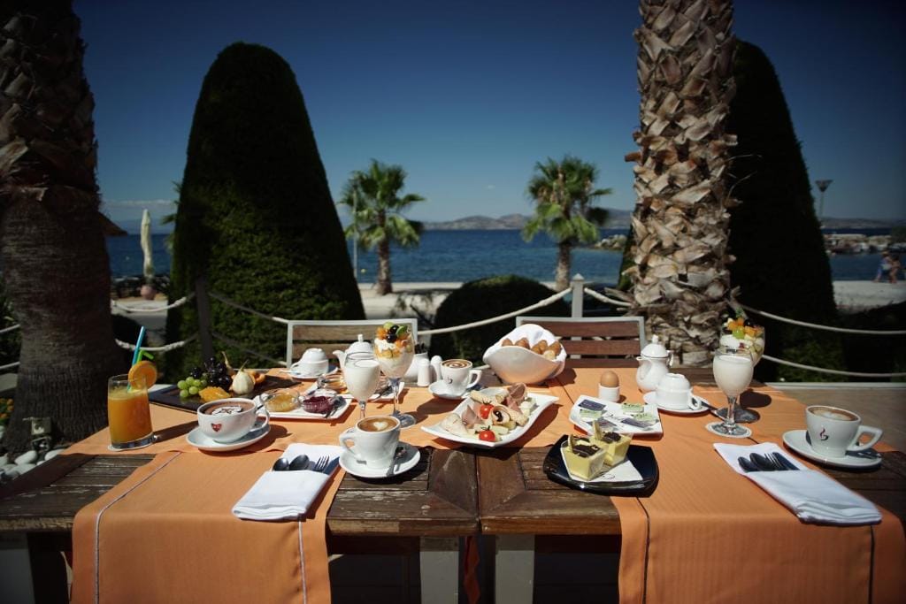 Valis Resort Hotel — 4
